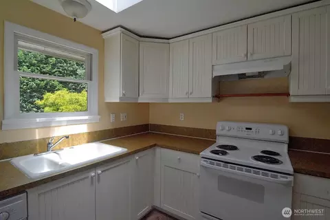 2116 N 86th St, Seattle, WA 98103 photo 10