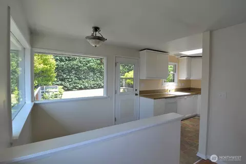 2116 N 86th St, Seattle, WA 98103 photo 7
