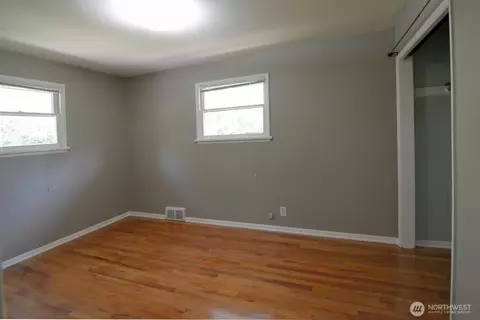 2116 N 86th St, Seattle, WA 98103 photo 14