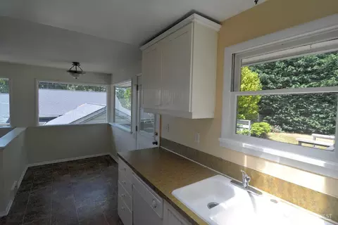 2116 N 86th St, Seattle, WA 98103 photo 12