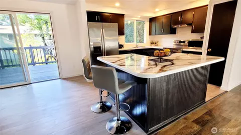 Kitchen - 2729 112th Pl SE, Everett, WA 98208 photo 1 of 5