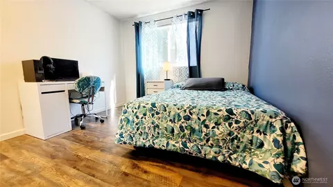 Bedroom - 2729 112th Pl SE, Everett, WA 98208 photo 4 of 6