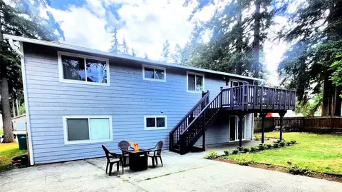 Exterior - 2729 112th Pl SE, Everett, WA 98208 photo 6 of 9