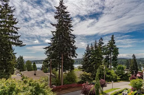 26425 Pennsylvania Ave NE #12, Kingston, WA 98346