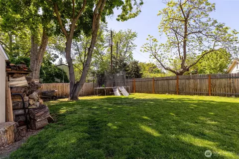 Exterior - 1918 E Alder St, Walla Walla, WA 99362 photo 5 of 5