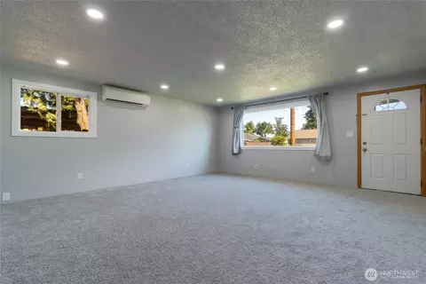 Living - 1918 E Alder St, Walla Walla, WA 99362 photo 1 of 3