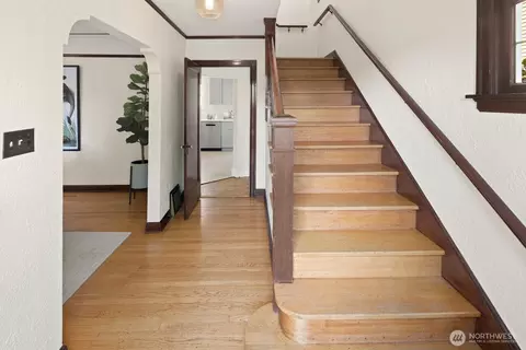Entry Way - 116 Edgar St, Seattle, WA 98102 photo 1 of 1