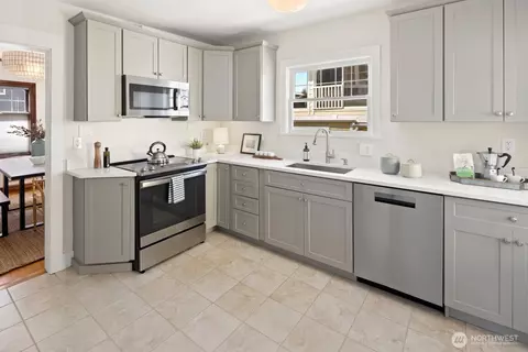 Kitchen - 116 Edgar St, Seattle, WA 98102 photo 1 of 5
