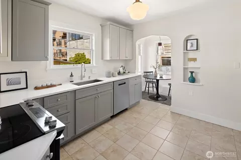 Kitchen - 116 Edgar St, Seattle, WA 98102 photo 3 of 5