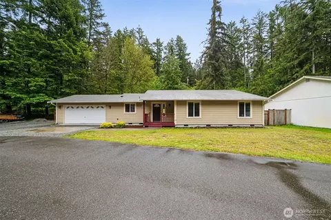 21711 Beachside Dr SE, Yelm, WA 98597