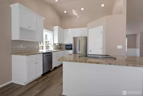Kitchen - 15127 148th Avenue Ct E, Orting, WA 98360 photo 1 of 2