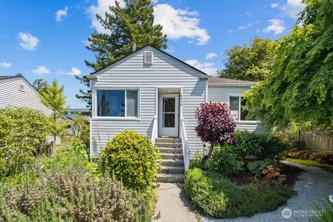 6050 36th Ave SW, Seattle, WA 98126