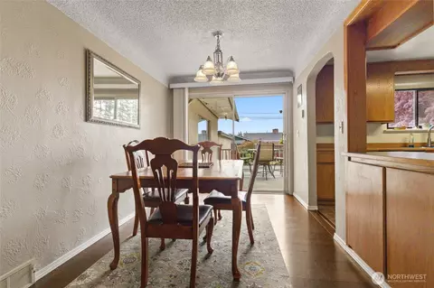 Dining - 5117 Delaware Ave, Everett, WA 98203 photo 1 of 2