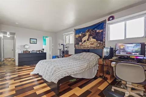 Bedroom - 5117 Delaware Ave, Everett, WA 98203 photo 3 of 6
