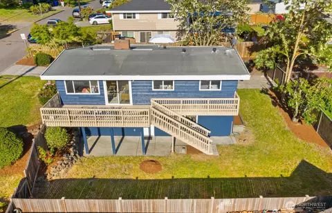 3311 NE 11th Pl, Renton, WA 98056