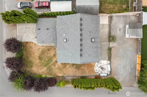 1211 Maybell St, Sumner, WA 98390