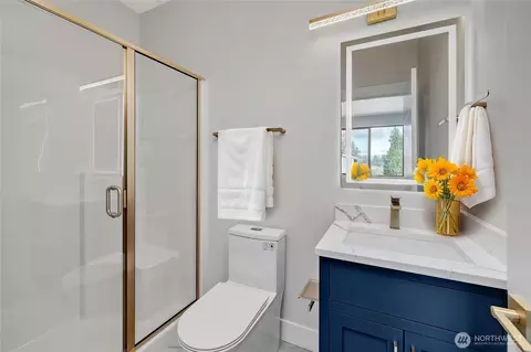 Bath - 21408 39th Dr SE #B, Bothell, WA 98021 photo 5 of 6