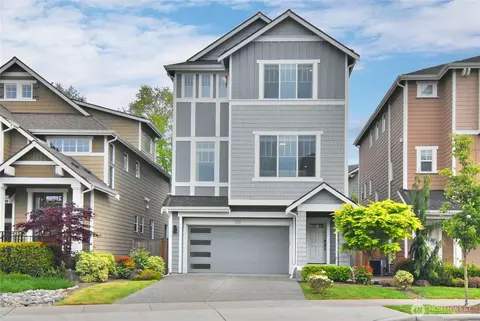 1212 141st Pl SW, Lynnwood, WA 98087
