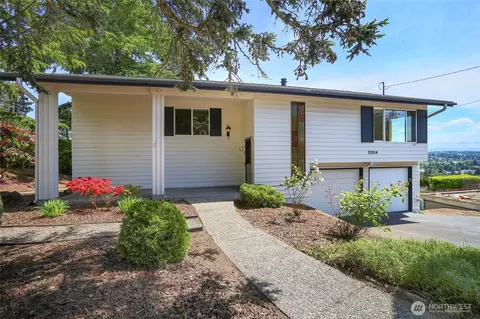 20914 6th Ave S, Des Moines, WA 98198