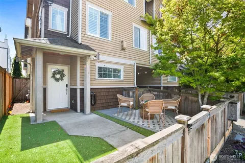 2643 NW A Nw 59th St, Seattle, WA 98107