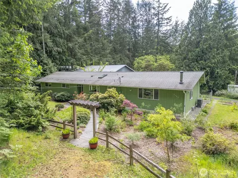 4205 Delphi Rd SW, Olympia, WA 98512