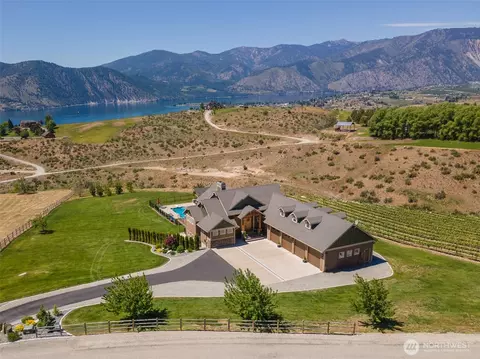 653 Lakayuse Rd, Manson, WA 98831