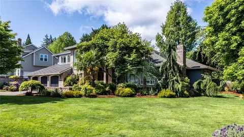 19337 4th Ave SW, Normandy Park, WA 98166