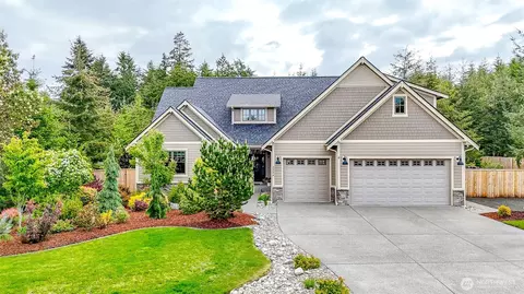 5224 Coppermill Ct NE, Olympia, WA 98516