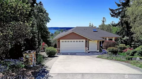 2166 Angel Ln, Camano Island, WA 98282