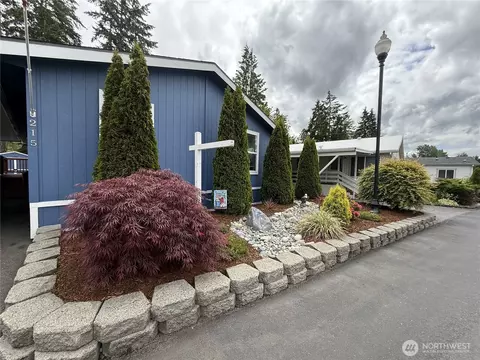 2101 S 324th #215, Federal Way, WA 98003