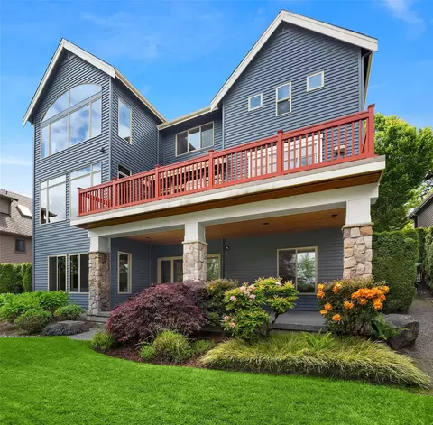 570 Timber Creek Dr NW, Issaquah, WA 98027