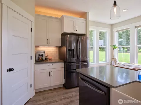 237 Bear Creek Ln, Winlock, WA 98596 photo 10