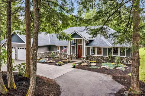 23013 SE 222nd St, Maple Valley, WA 98038