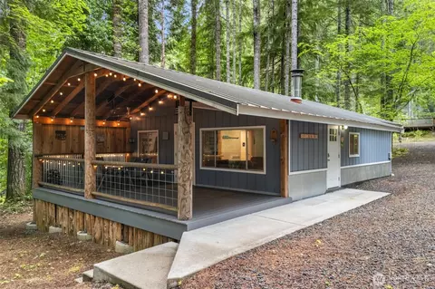 61 N Mount Church Dr, Hoodsport, WA 98548