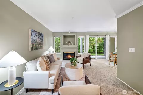 25235 SE Klahanie Blvd #G105, Issaquah, WA 98029