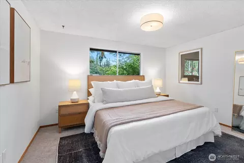Bedroom - 4824 237th Pl SE, Bothell, WA 98021 photo 1 of 5