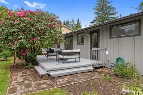 Exterior - 4824 237th Pl SE, Bothell, WA 98021 photo 9 of 12