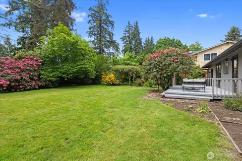 Exterior - 4824 237th Pl SE, Bothell, WA 98021 photo 10 of 12