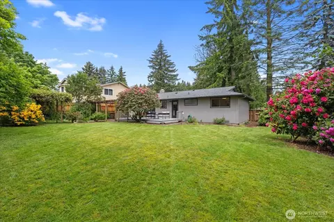 Exterior - 4824 237th Pl SE, Bothell, WA 98021 photo 11 of 12