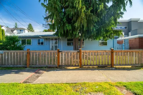 310 E Division St, Arlington, WA 98223