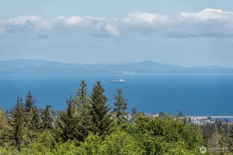 9999 Diamond Vista Dr, Port Angeles, WA 98363