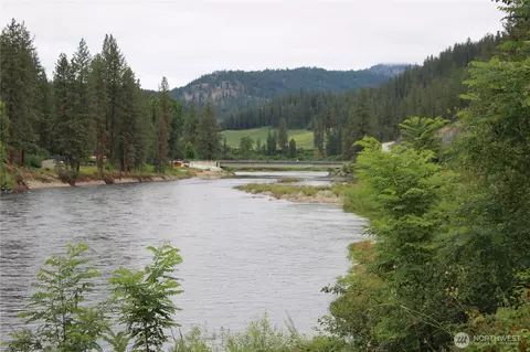 2394 B Kettle River Rd #B, Kettle Falls, WA 99141
