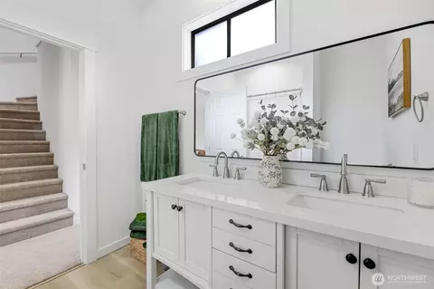 Bath - 8010 Beverly Blvd #A, Everett, WA 98203 photo 2 of 2
