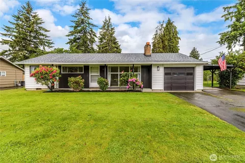 8718 Hipkins Rd SW, Lakewood, WA 98498