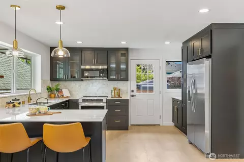 3011 E Cherry St, Seattle, WA 98122 photo 7