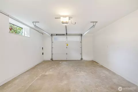 3011 E Cherry St, Seattle, WA 98122 photo 37