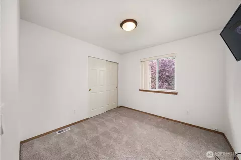 Bedroom - 19605 84th Ave E, Spanaway, WA 98387 photo 3 of 4