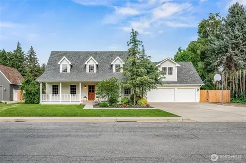 1535 Elmwood St, Wenatchee, WA 98801