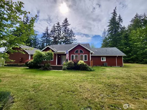 4105 72nd St E, Tacoma, WA 98443