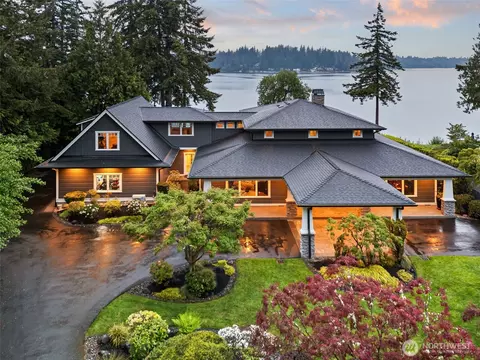 4825 Bayshore Ln NW, Olympia, WA 98502